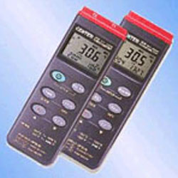 数据温度记录器(温度计)CENTER306